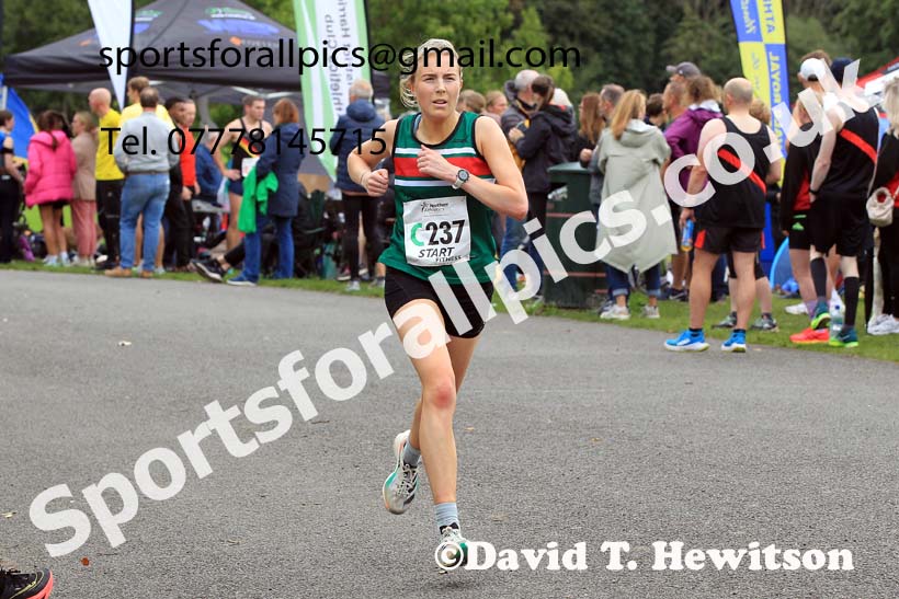 Senior womens Northern 4 Stage Relay, 2023 Northern 6 and 4 Stage Relays and Youngsters, Birkenhead Park, Wirral.  Photo: David T. Hewitson/Sports for All Pics